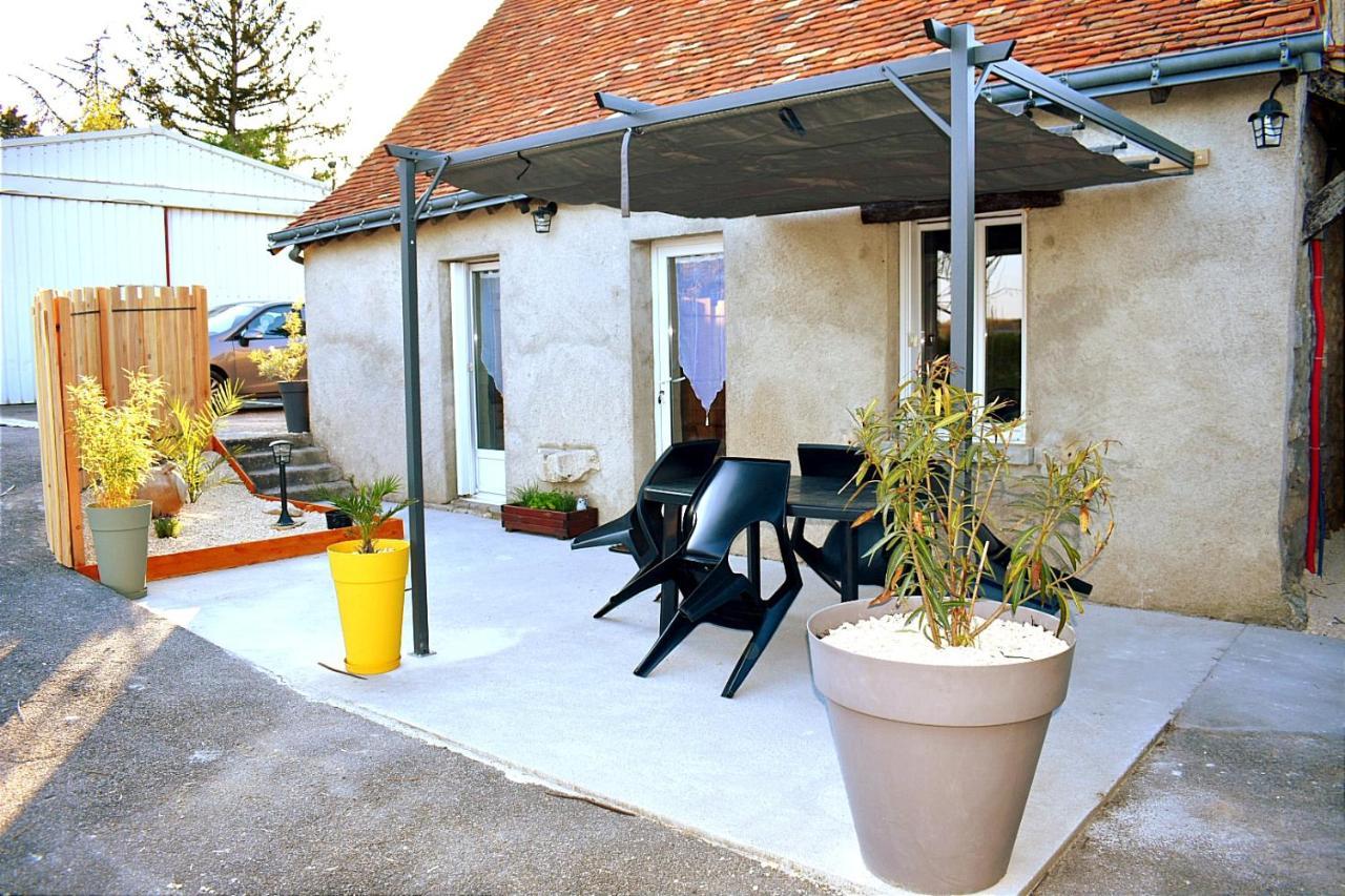 Maison De Charme Ligueil Exterior photo