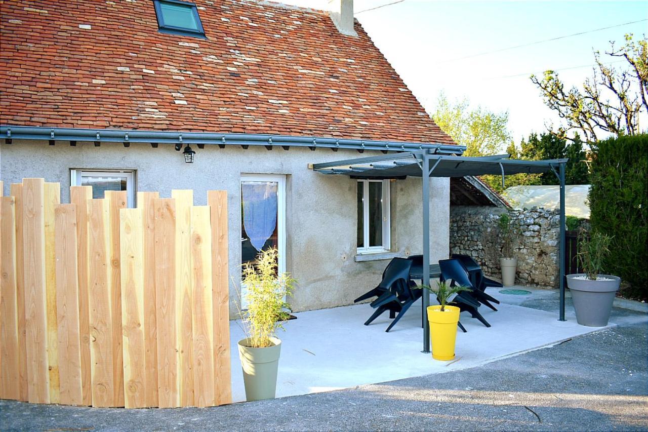 Maison De Charme Ligueil Exterior photo